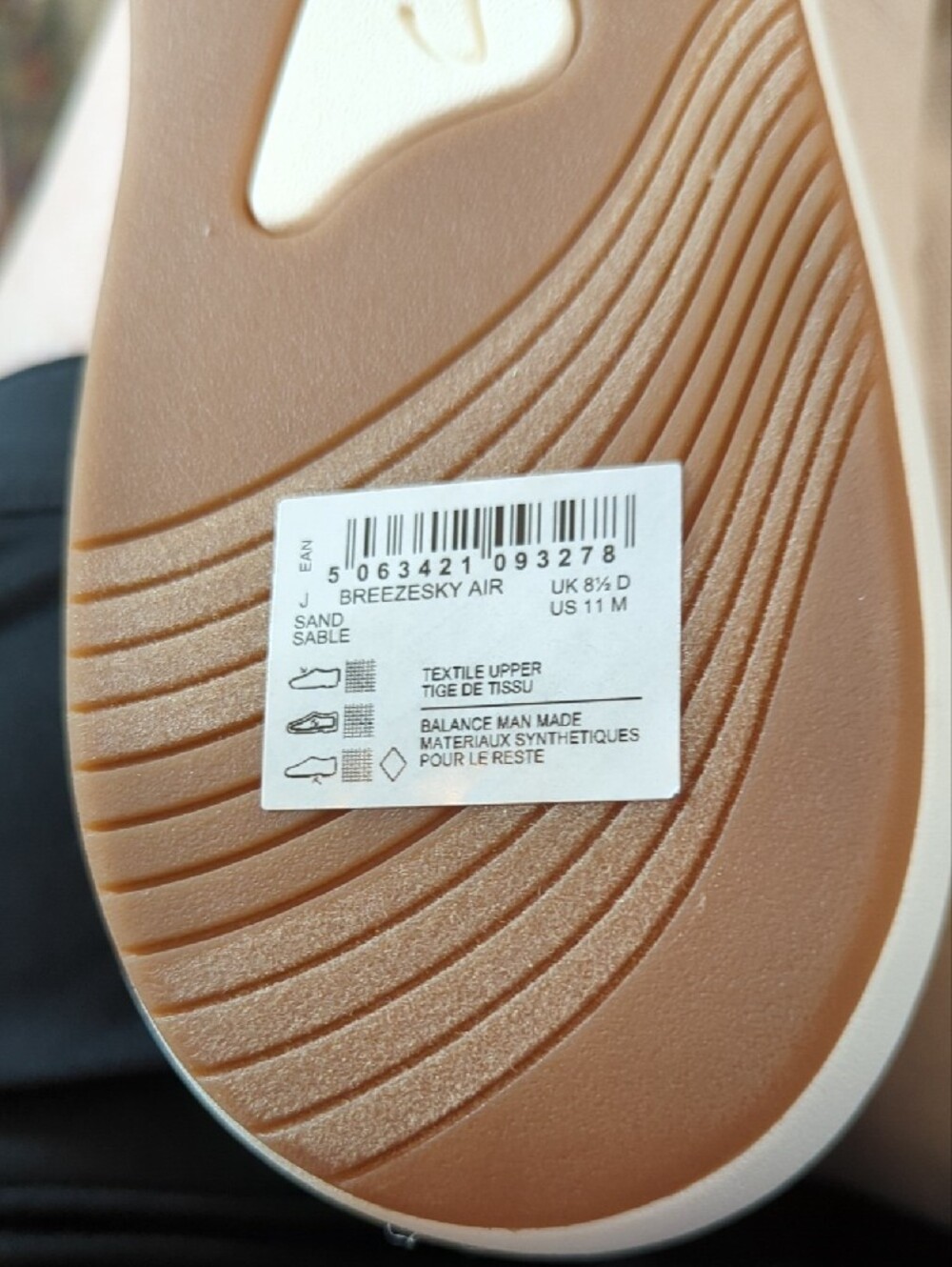 Clarks Women's Casual Slip-On Flats in Light Taupe - Picture 9 of 9